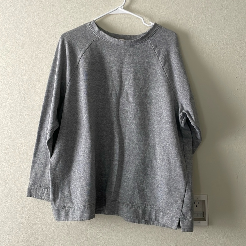 H&M Basic Crewneck size Large